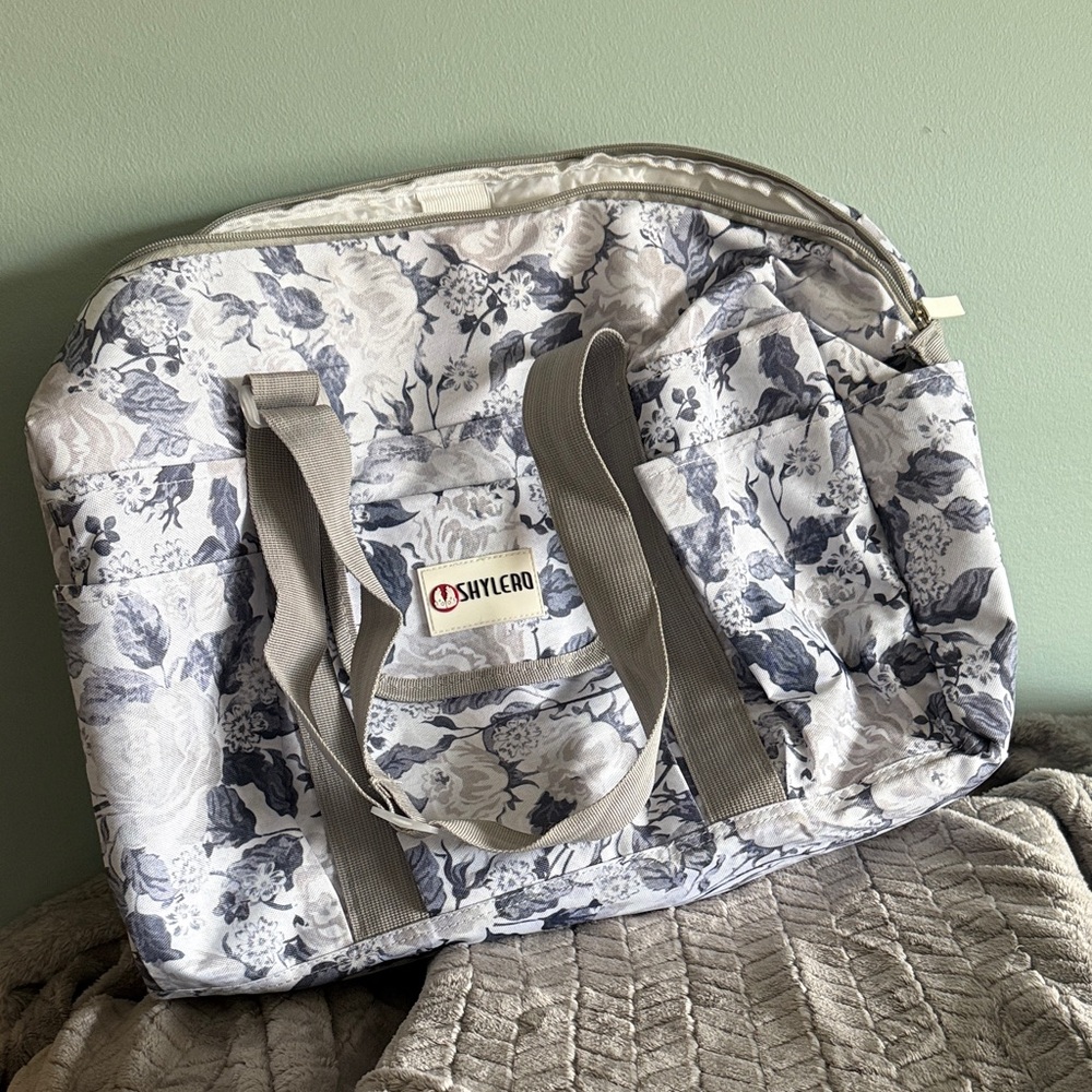 Floral Baby Bag in Gray and White